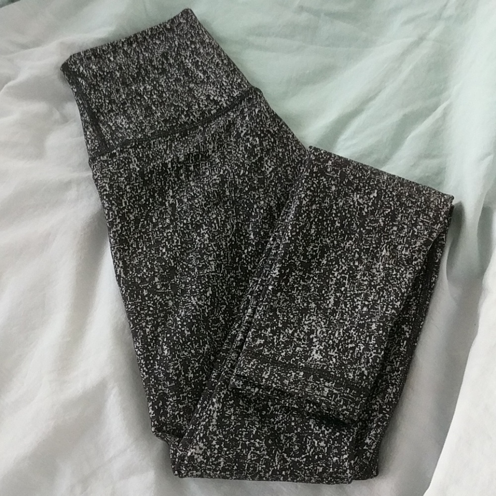 NOT FOR SALE Lululemon wunder unders